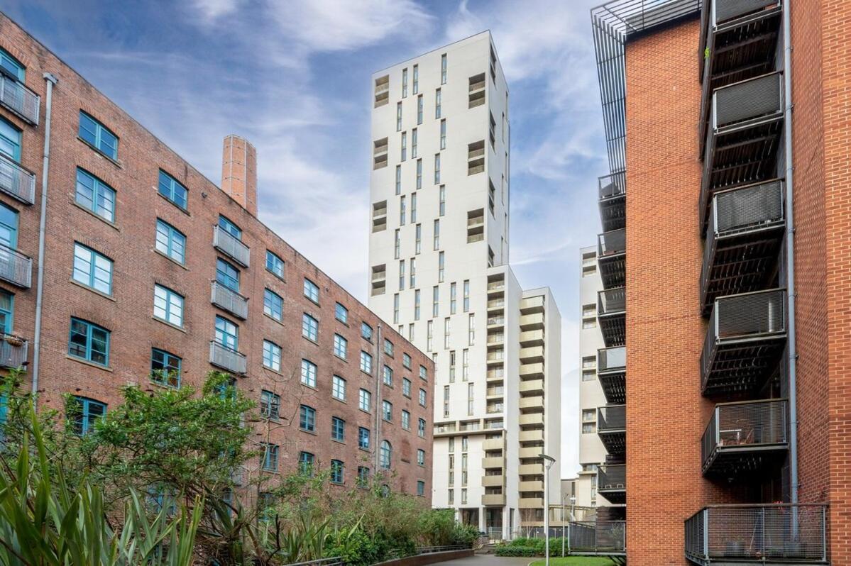 One Cambridge Residence By Coqoon Manchester Extérieur photo
